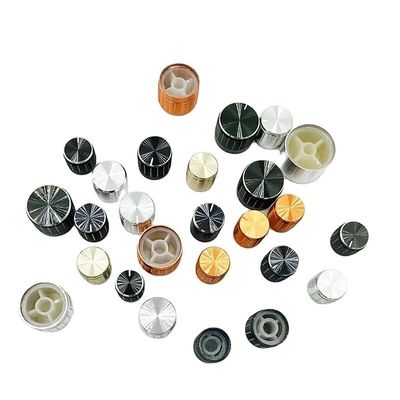 Las perillas de control de audio de aluminio de alta calidad están disponibles en muchos tamaños para potenciómetros