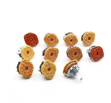Interruptores rotativos de 6 mm de diámetro de eje para aplicaciones de trabajo pesado Torque de rotación 3kgf.cm Max